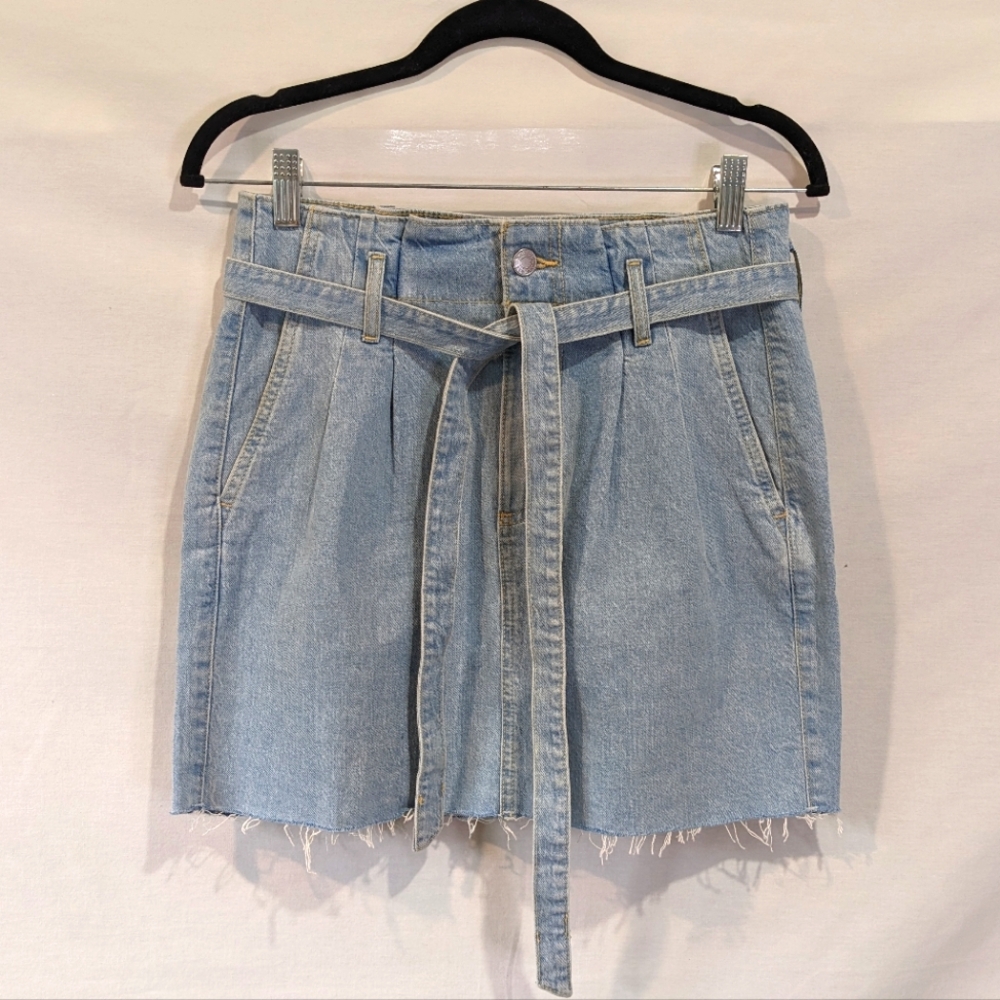 Garage Light Wash Denim Skirt Paper Bag/Pleated Size Small